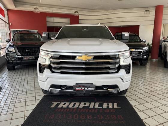 CHEVROLET SILVERADO 5.3 V8 GASOLINA 1500 HIGH COUNTRY 4X4 AUTOMÁTICO